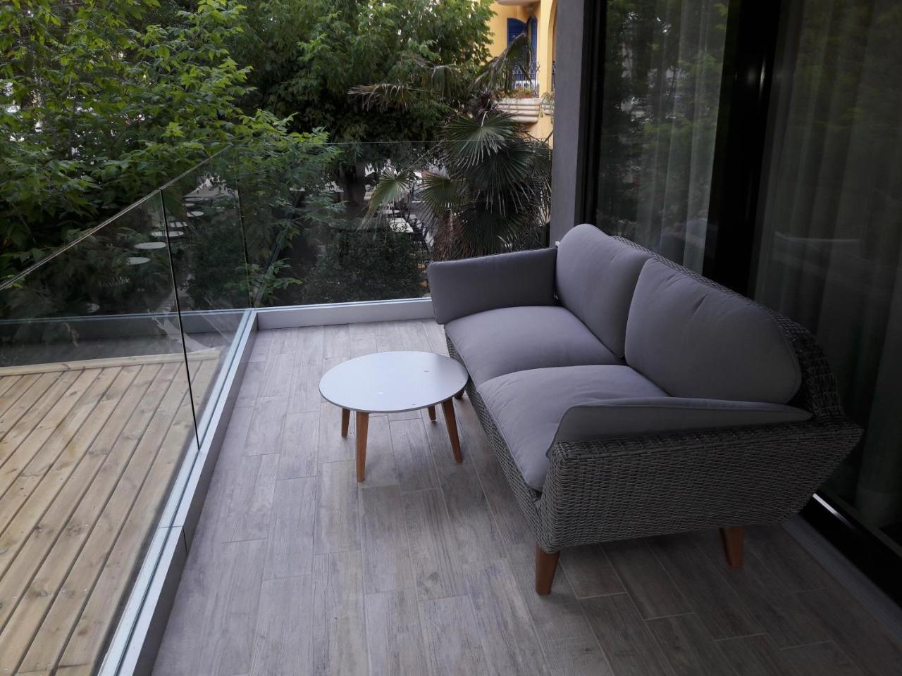 Central Stema Luxury Misano Adriatico Exterior foto