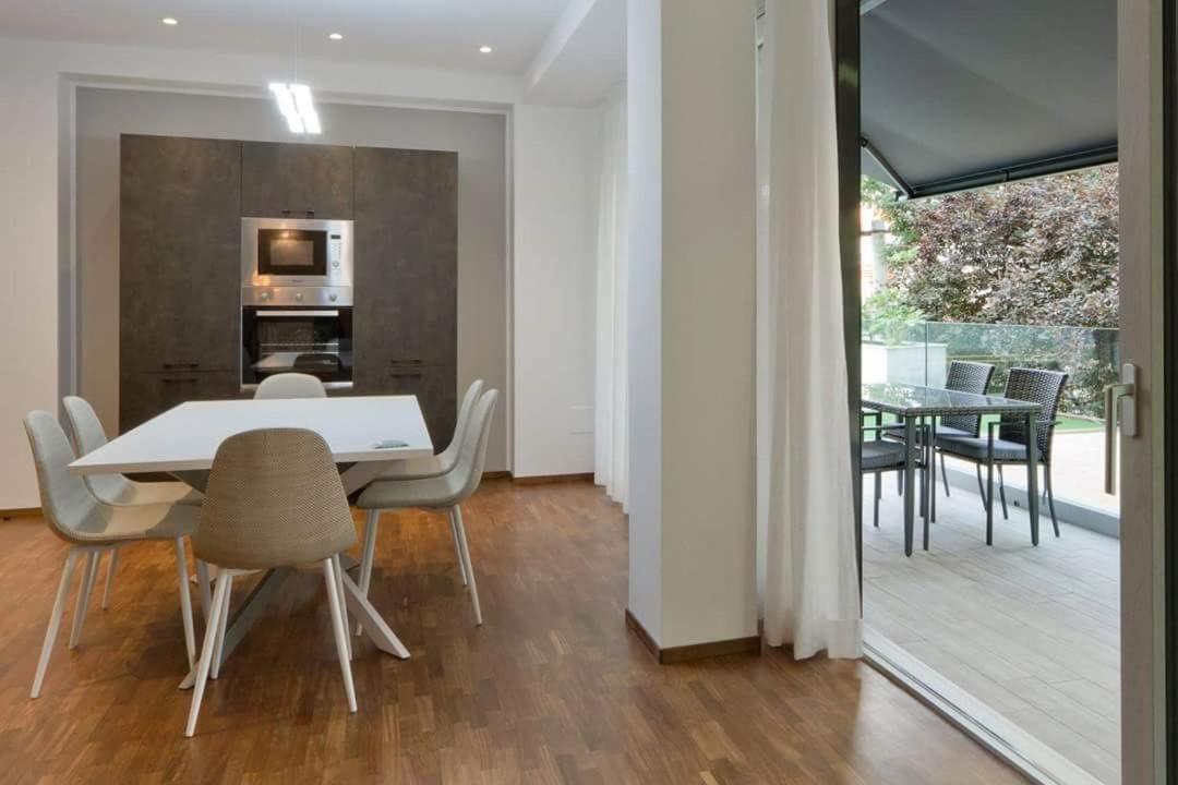 Central Stema Luxury Misano Adriatico Exterior foto